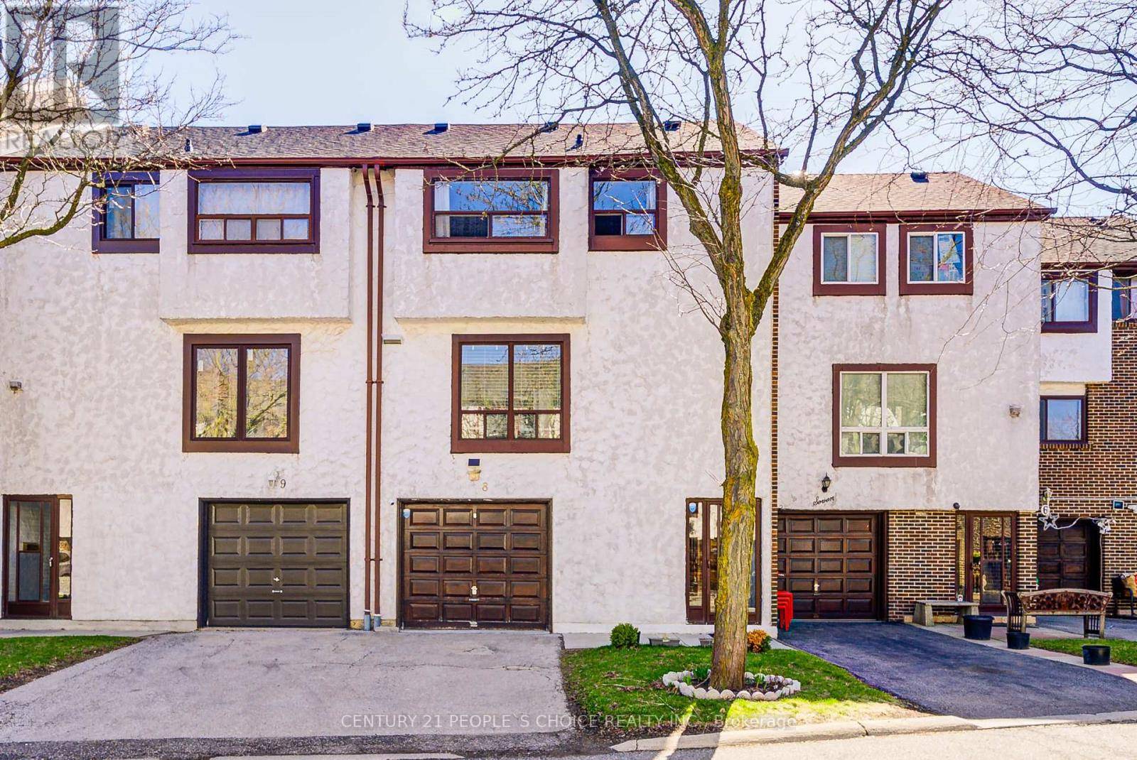 Mississauga (malton), ON L4T3W8,4020 Brandon Gate DR #8