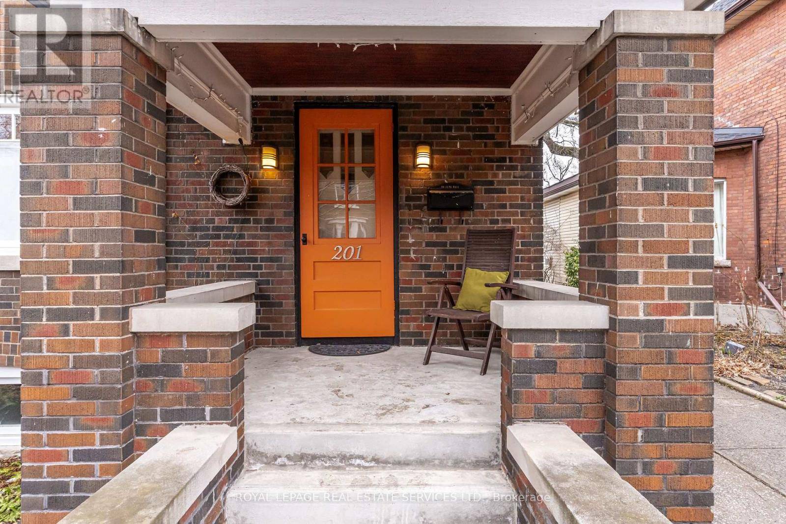Toronto (junction Area), ON M6P1V3,201 ST JOHNS ROAD