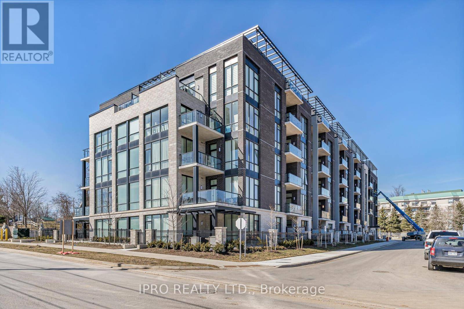 Halton Hills (georgetown), ON L7G0P9,42 Mill ST #209