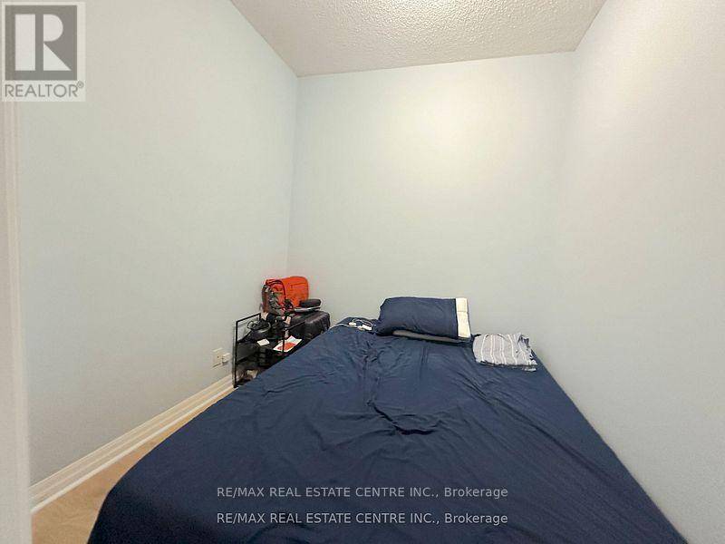 Mississauga (city Centre), ON L5B4N2,3939 Duke Of York BLVD #301