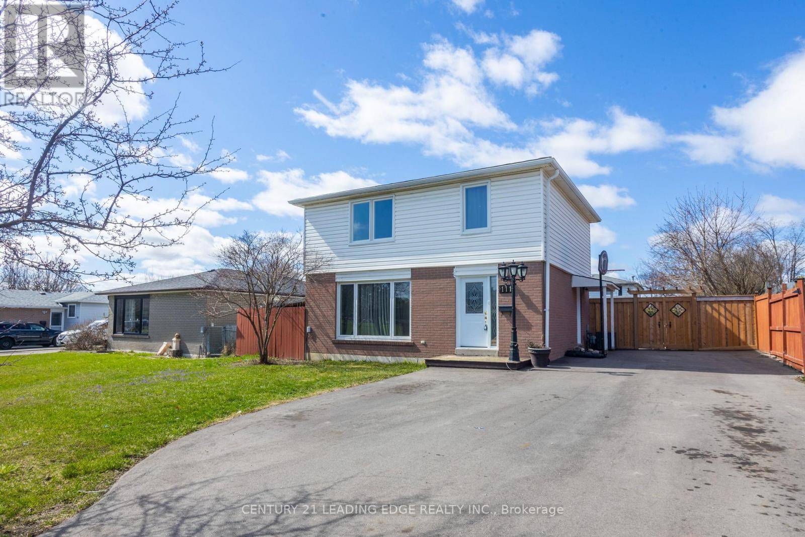 Brampton (southgate), ON L6T3M6,111 FOLKSTONE CRESCENT