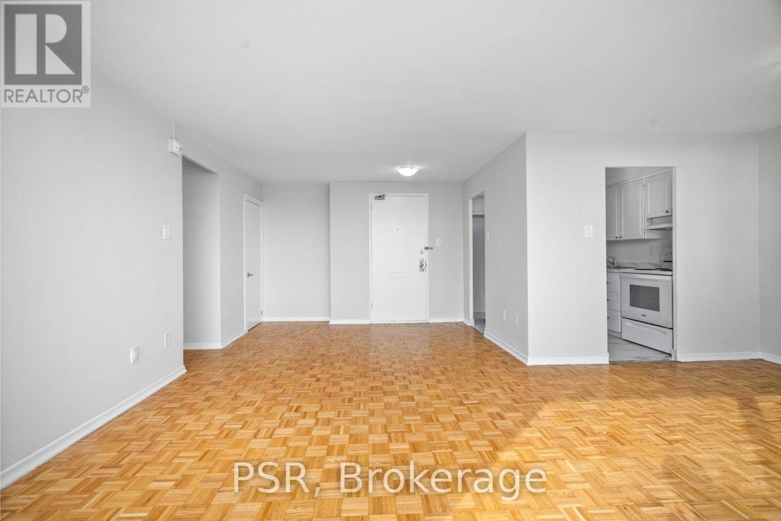 Toronto (maple Leaf), ON M6L1B5,1442 Lawrence AVE West #PH05