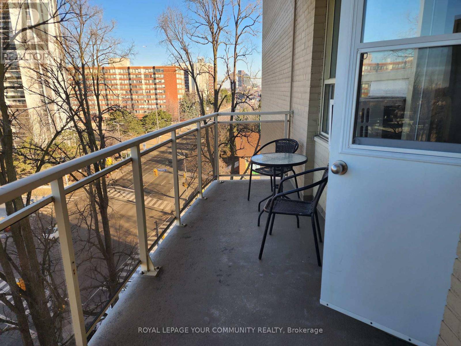 Toronto (yorkdale-glen Park), ON M6B3T2,2961 Dufferin ST #705