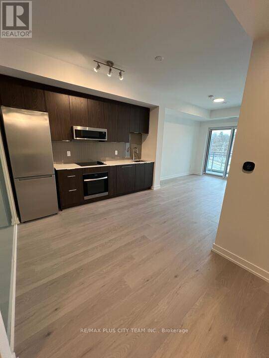 Oakville (ga Glen Abbey), ON L6M5N2,2501 Saw Whet BLVD #523