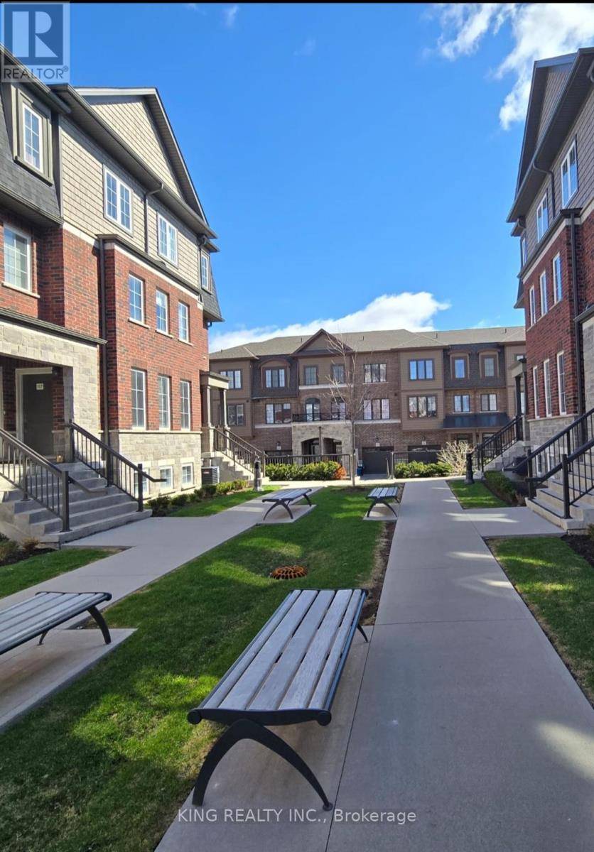 Milton (tm Timberlea), ON L9T9K4,445 Ontario ST #124