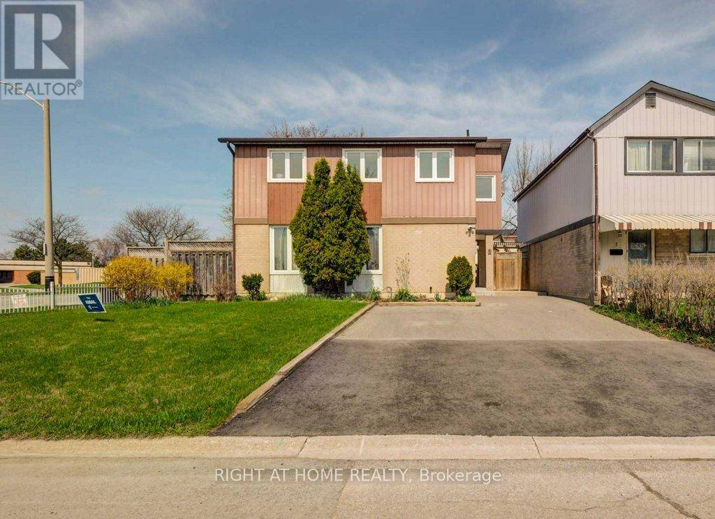 Brampton (central Park), ON L6S2B6,1 HEDLEY COURT
