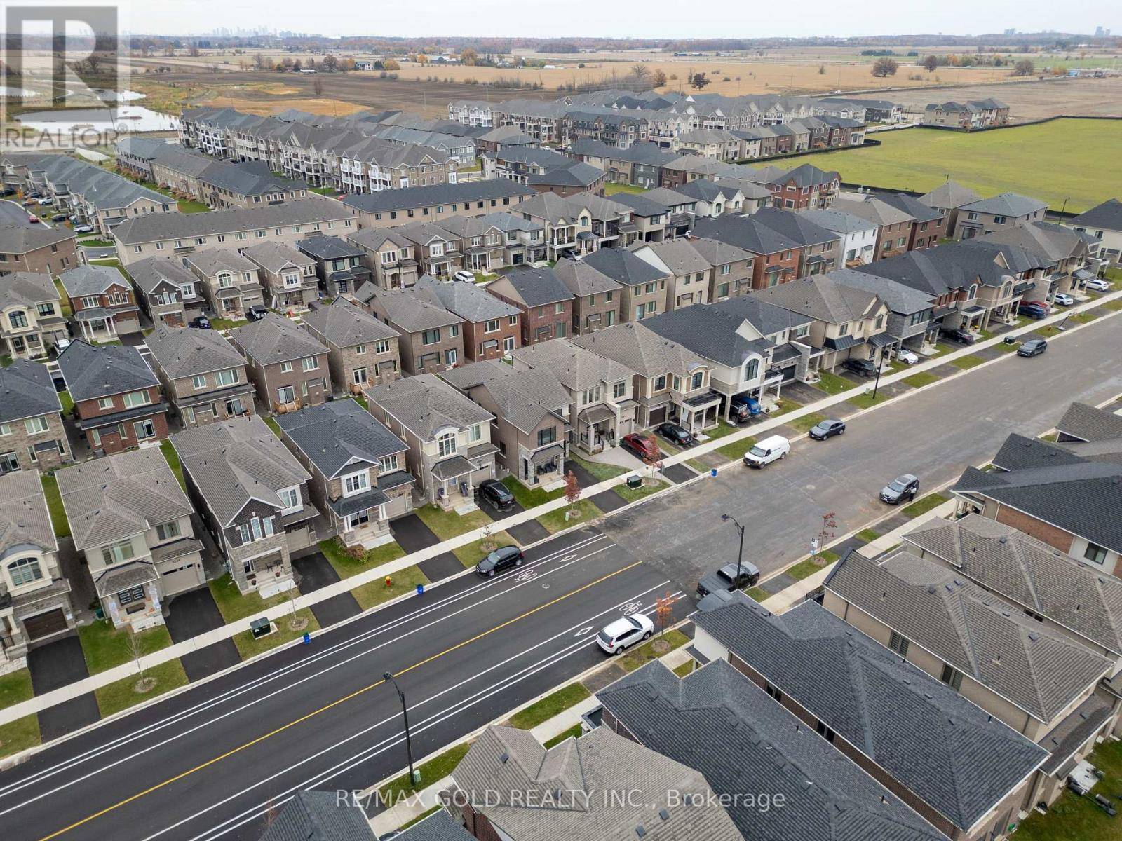 Milton (bw Bowes), ON L9T6H8,1257 TRUDEAU DRIVE
