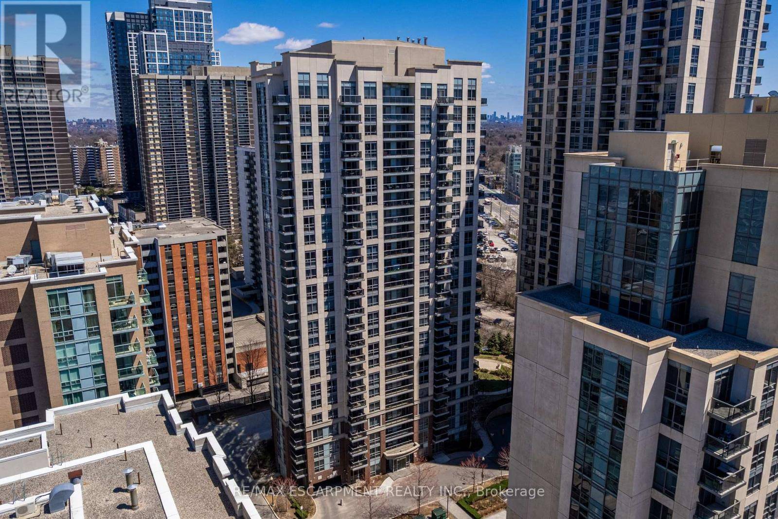 Toronto (islington-city Centre West), ON M9A0A3,5 Michael Power PL #2306