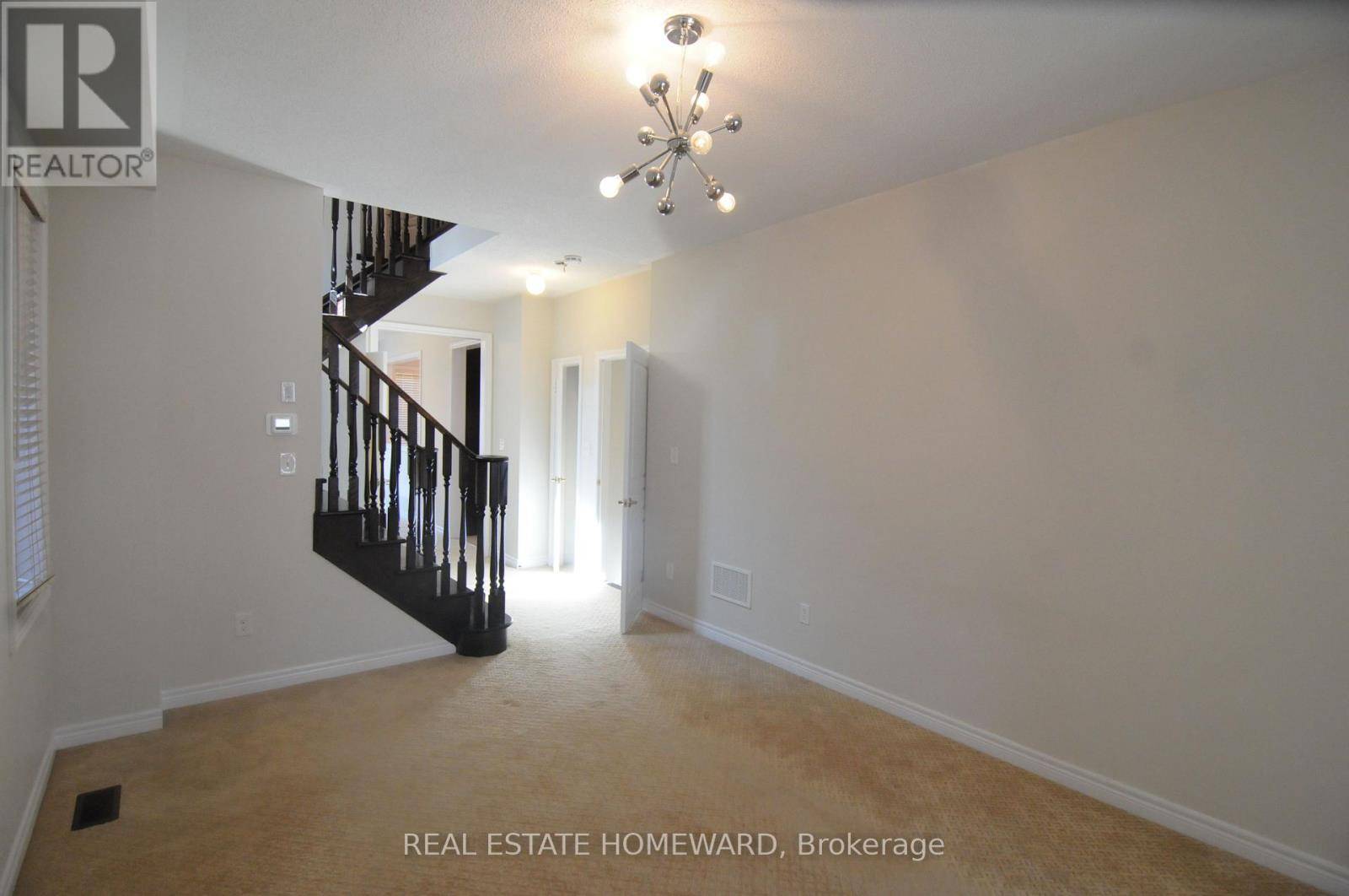 Brampton (northwest Brampton), ON L7A0G4,6 HAMMERHEAD ROAD