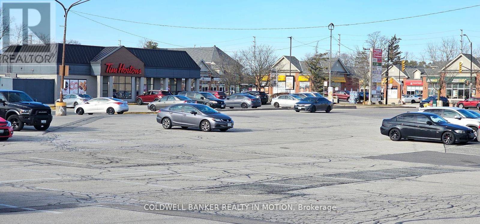 Mississauga (streetsville), ON L5M1K8,128 Queen ST South #6