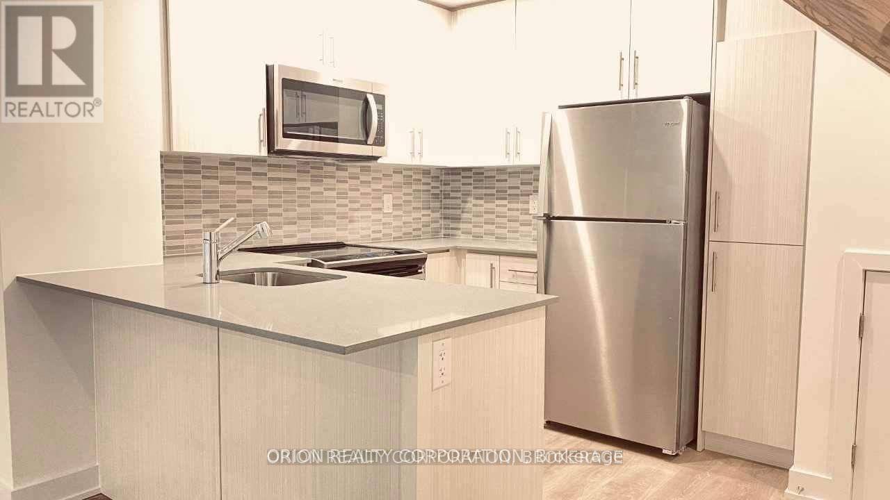 Mississauga (erin Mills), ON L5L0B8,3482 Widdicombe WAY #13