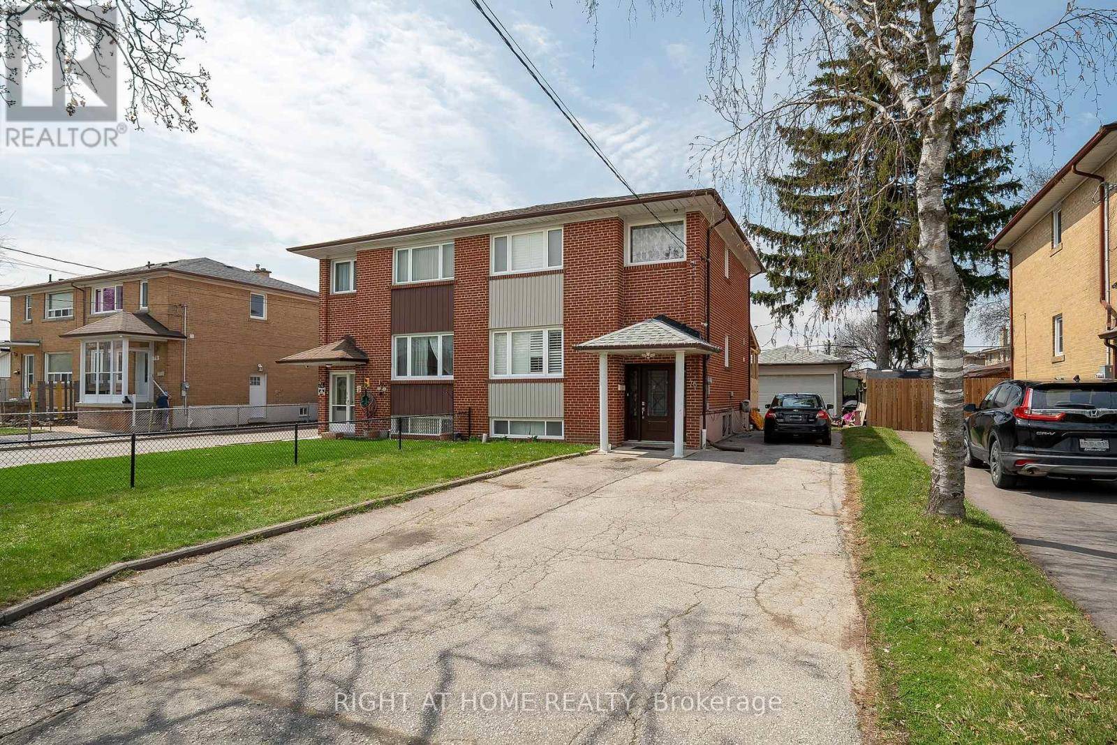 Toronto (humbermede), ON M9M2P2,76 HABITANT DRIVE