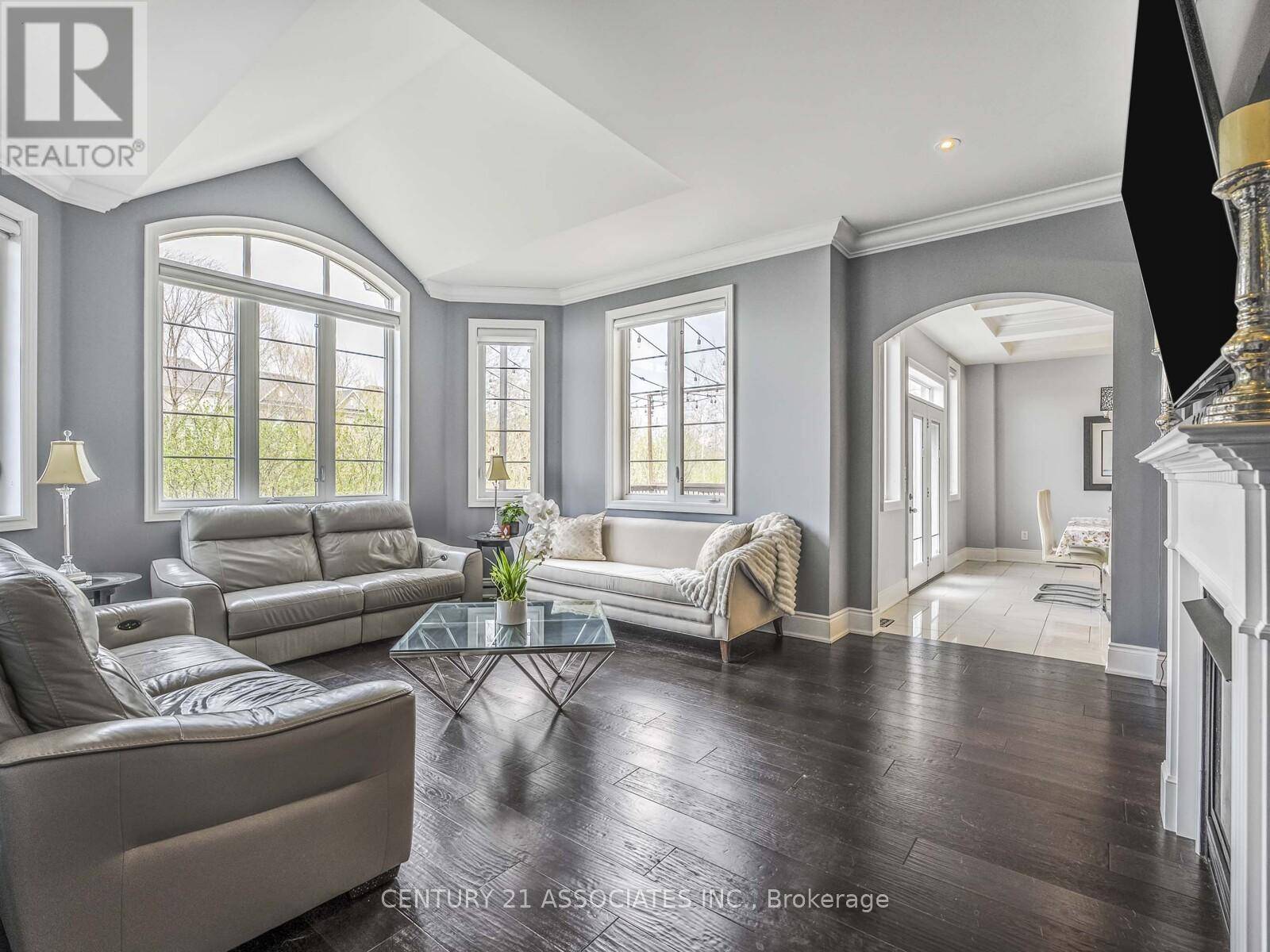 Oakville (go Glenorchy), ON L6M0P6,3121 TRAILSIDE DRIVE