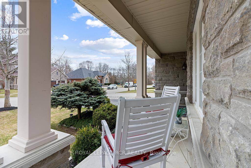 Caledon (caledon East), ON L7C3M4,32 BORLAND CRESCENT