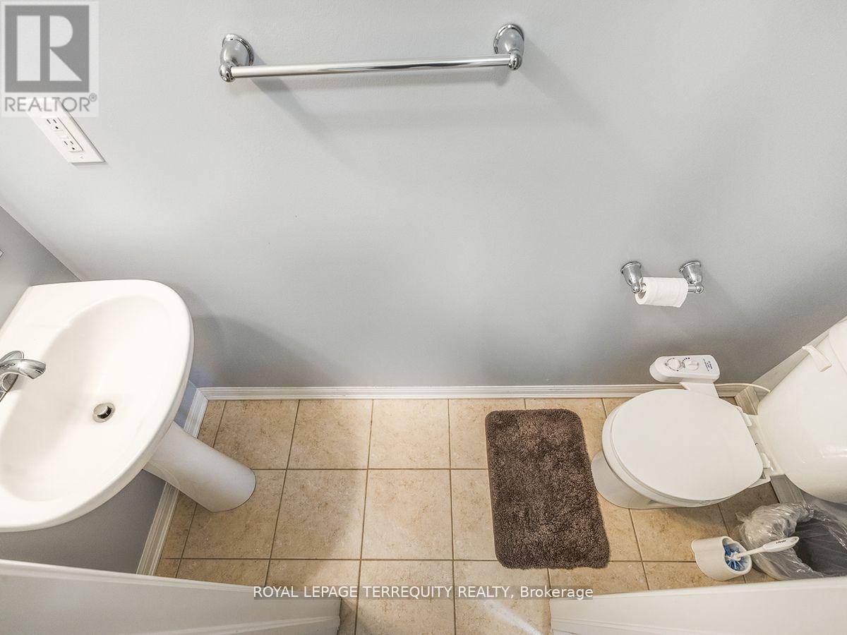 Milton (wi Willmott), ON L9T8G4,471 DALHOUSIE GATE