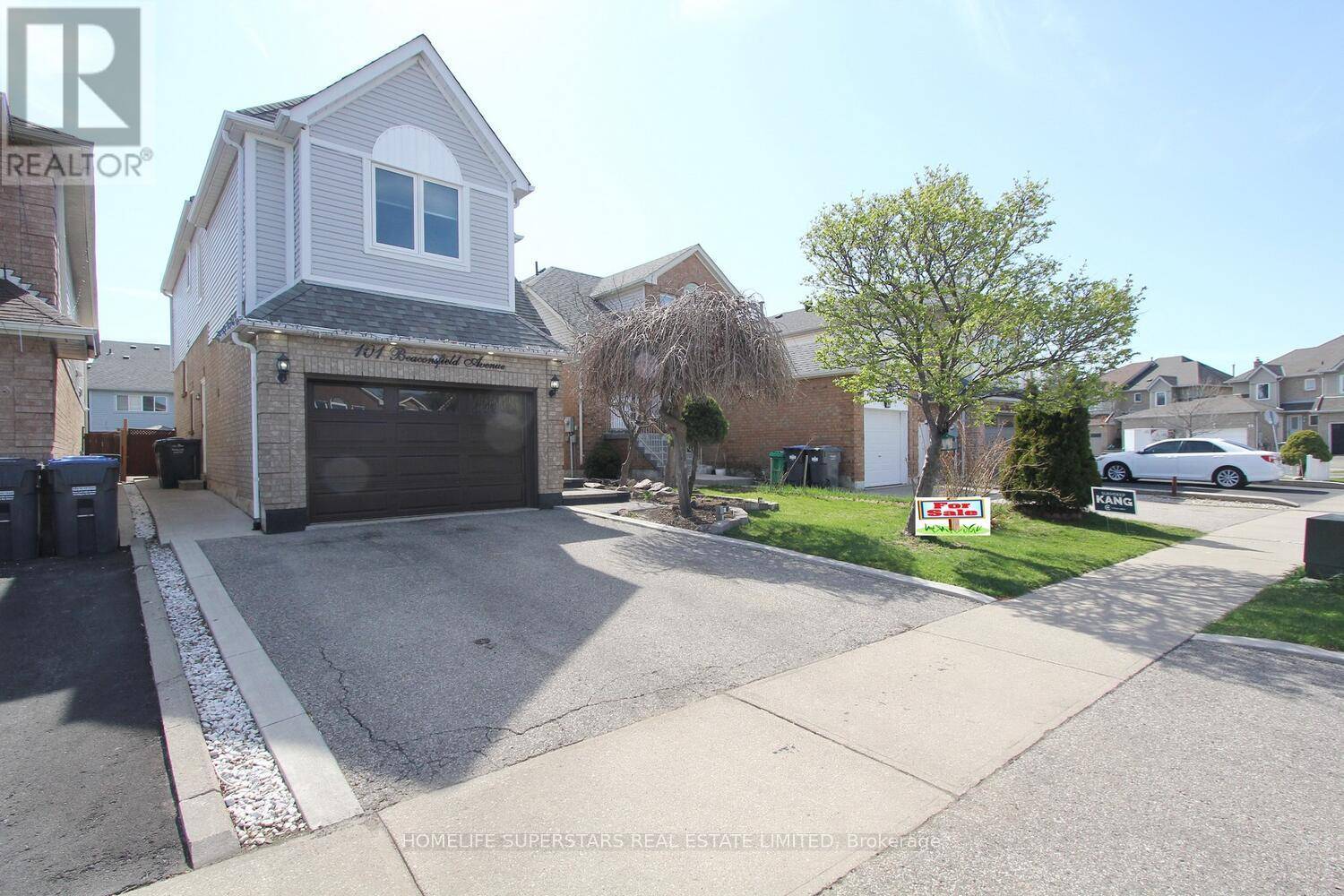 Brampton (fletcher's West), ON L6Y4R6,101 BEACONSFIELD AVENUE