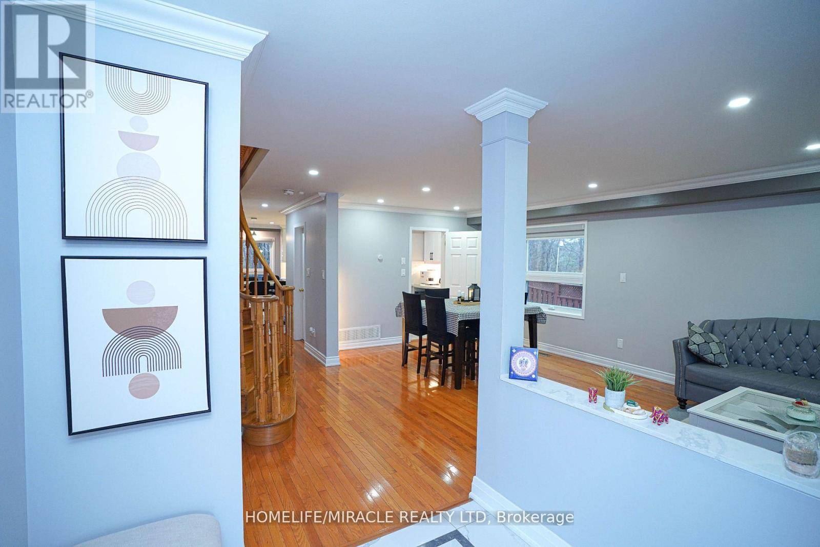 Brampton (vales Of Castlemore), ON L6P1B2,6 MAPLECREST COURT