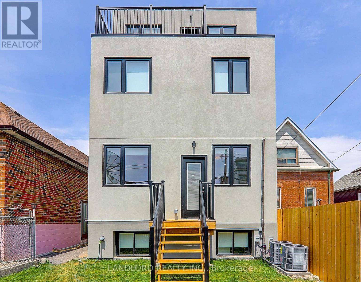 Toronto (briar Hill-belgravia), ON M6E2L7,115 Livingstone AVE #Lower Unit