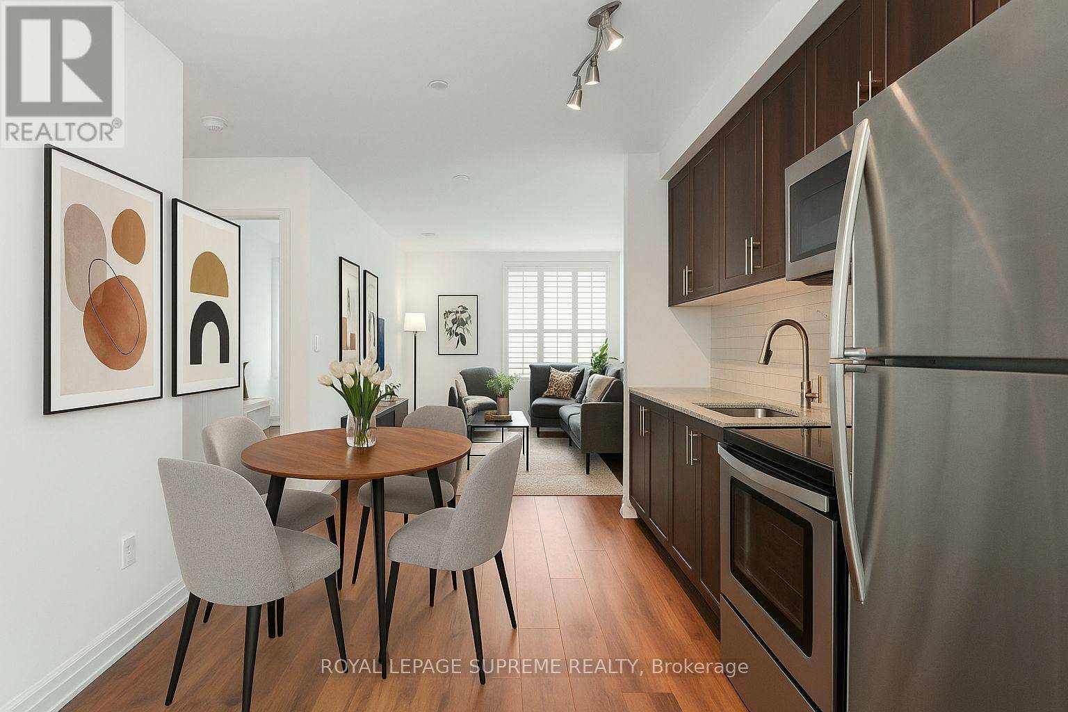 Toronto (downsview-roding-cfb), ON M3M0B8,2800 Keele ST #903