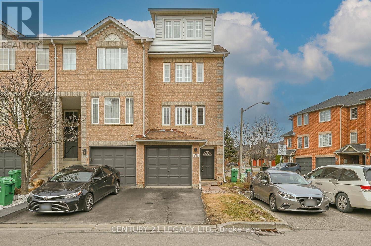 Brampton (bram West), ON L6X4X6,176 SPADINA ROAD