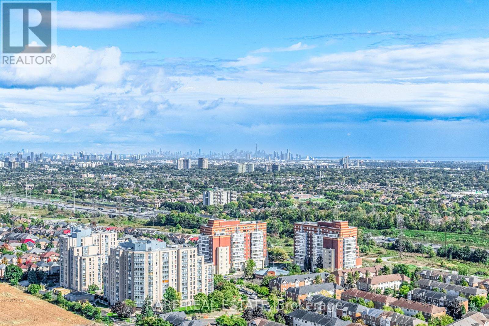 Mississauga (hurontario), ON L5R4B1,25 Kingsbridge Garden CIR #TPH6