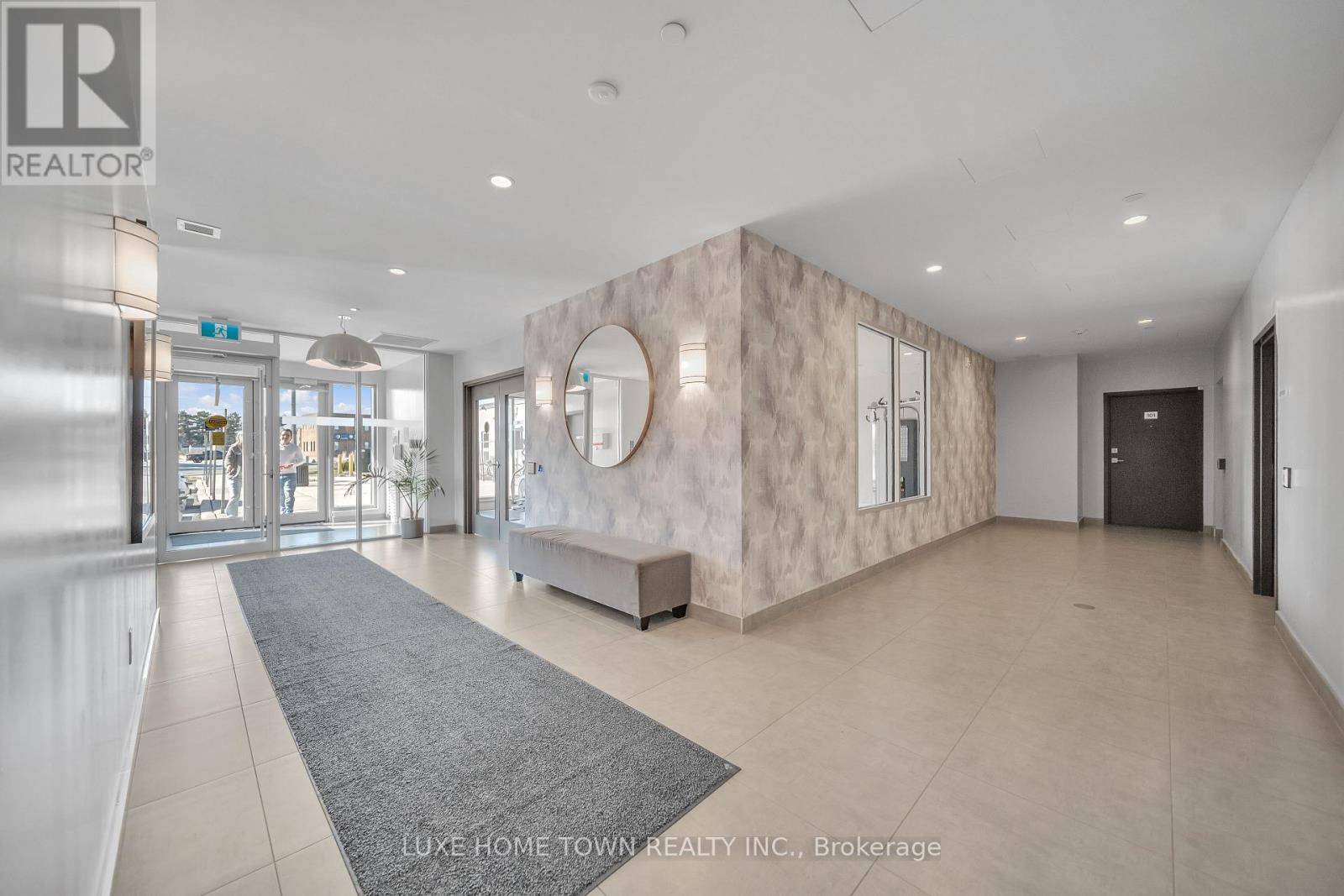 Milton (tm Timberlea), ON L9T9L9,716 Main ST East #801