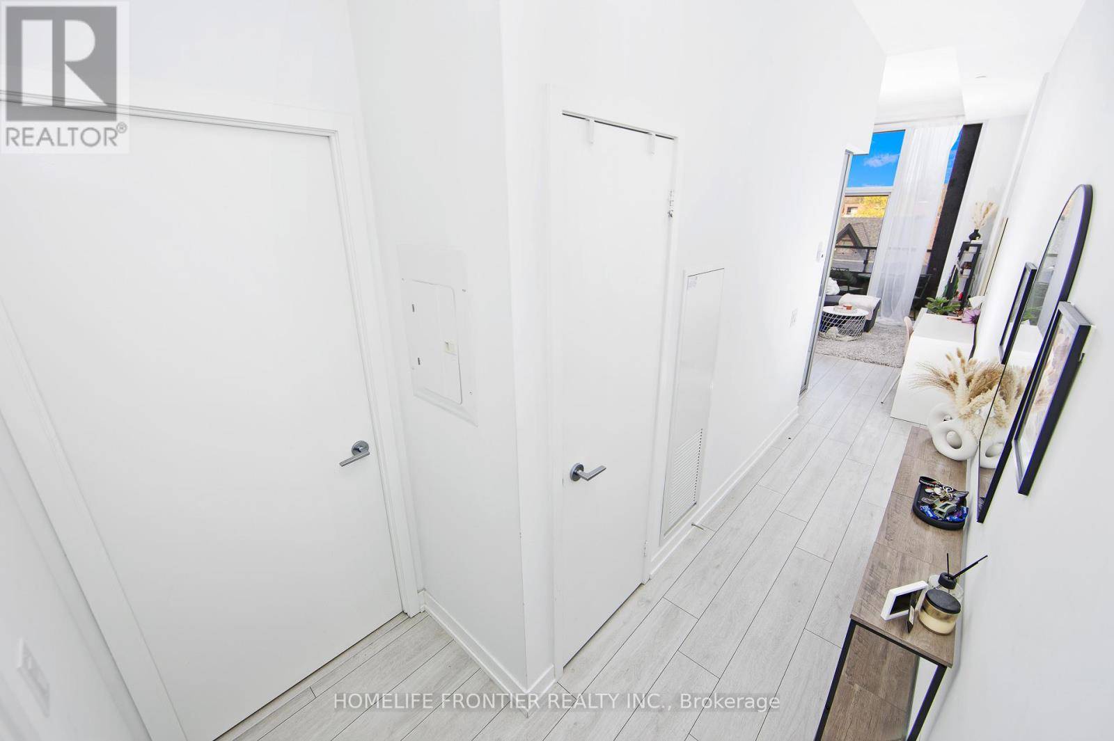 Toronto (south Parkdale), ON M6K0H8,270 Dufferin ST #216
