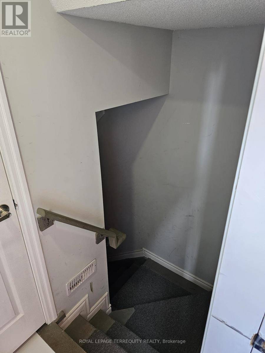 Milton (sc Scott), ON L9T0S8,148 Farrington Crossing #Basement