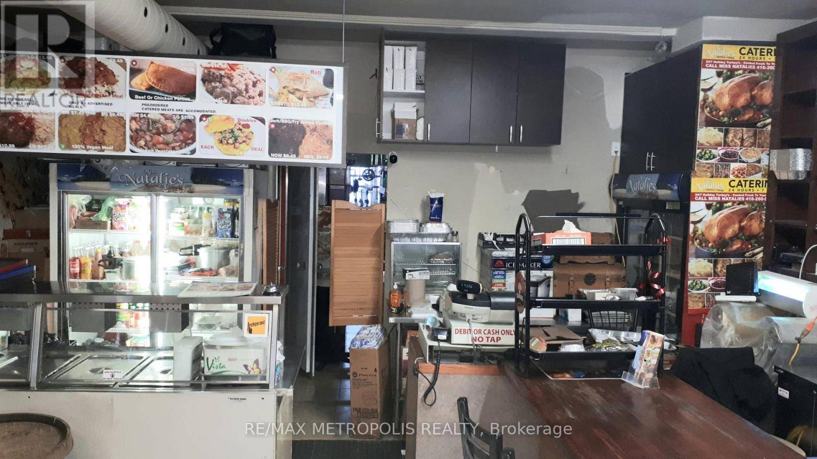 Toronto (islington-city Centre West), ON M9A1C2,5118 DUNDAS STREET W