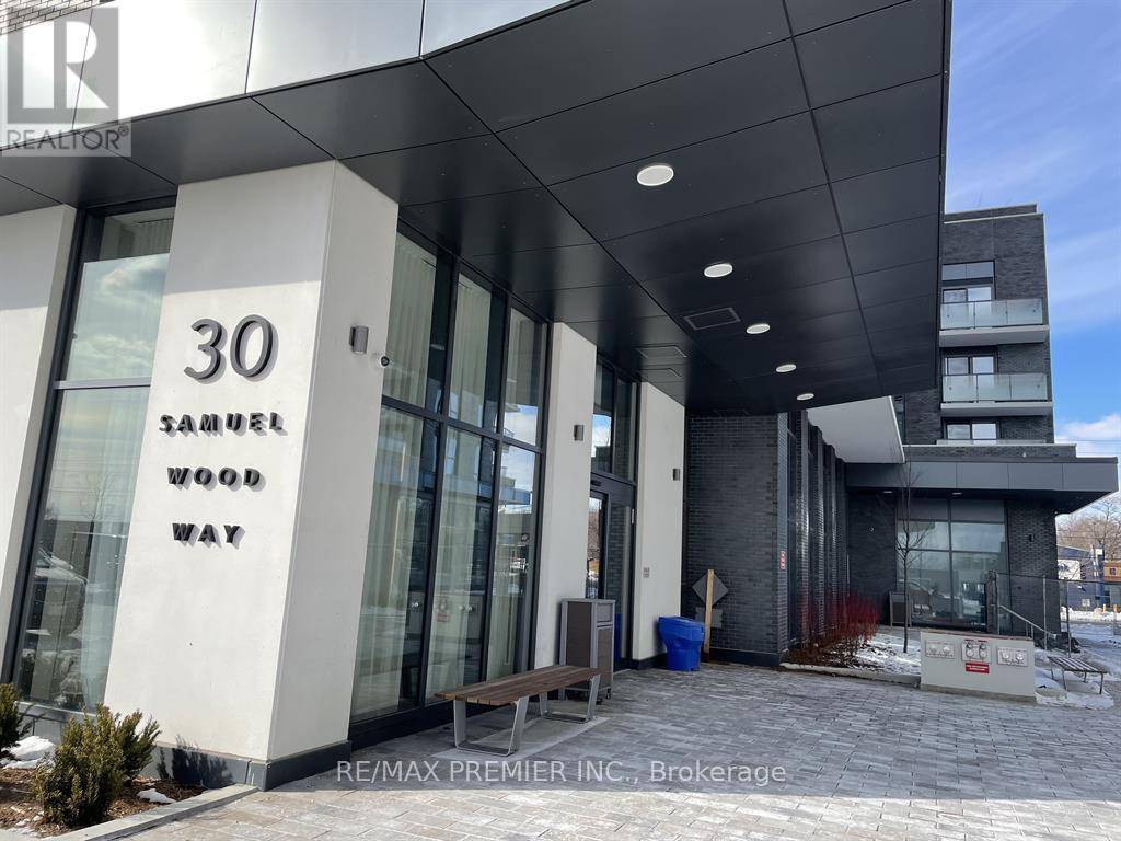 Toronto (islington-city Centre West), ON M9N0C9,30 Samuel Wood WAY #908