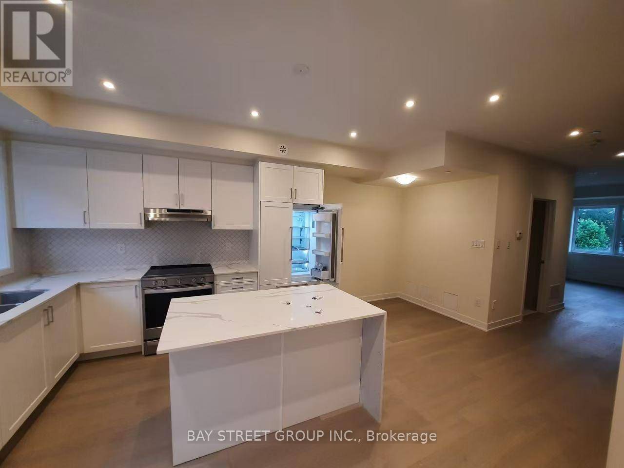 Toronto (downsview-roding-cfb), ON M3K1X1,99 FREDERICK TISDALE DRIVE