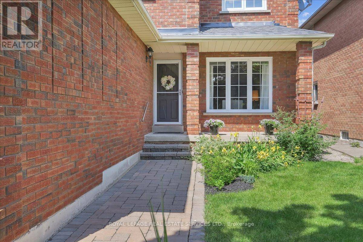 Mississauga (east Credit), ON L5V1E5,4489 STONEMILL COURT