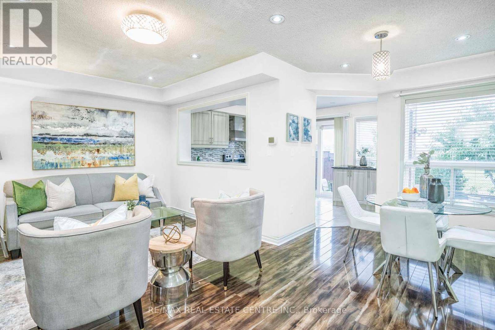 Brampton (brampton North), ON L6V4L5,67 QUARRY EDGE DRIVE