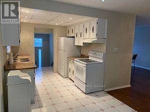 Brampton (madoc), ON L6V3V6,52 SIMMONS BOULEVARD