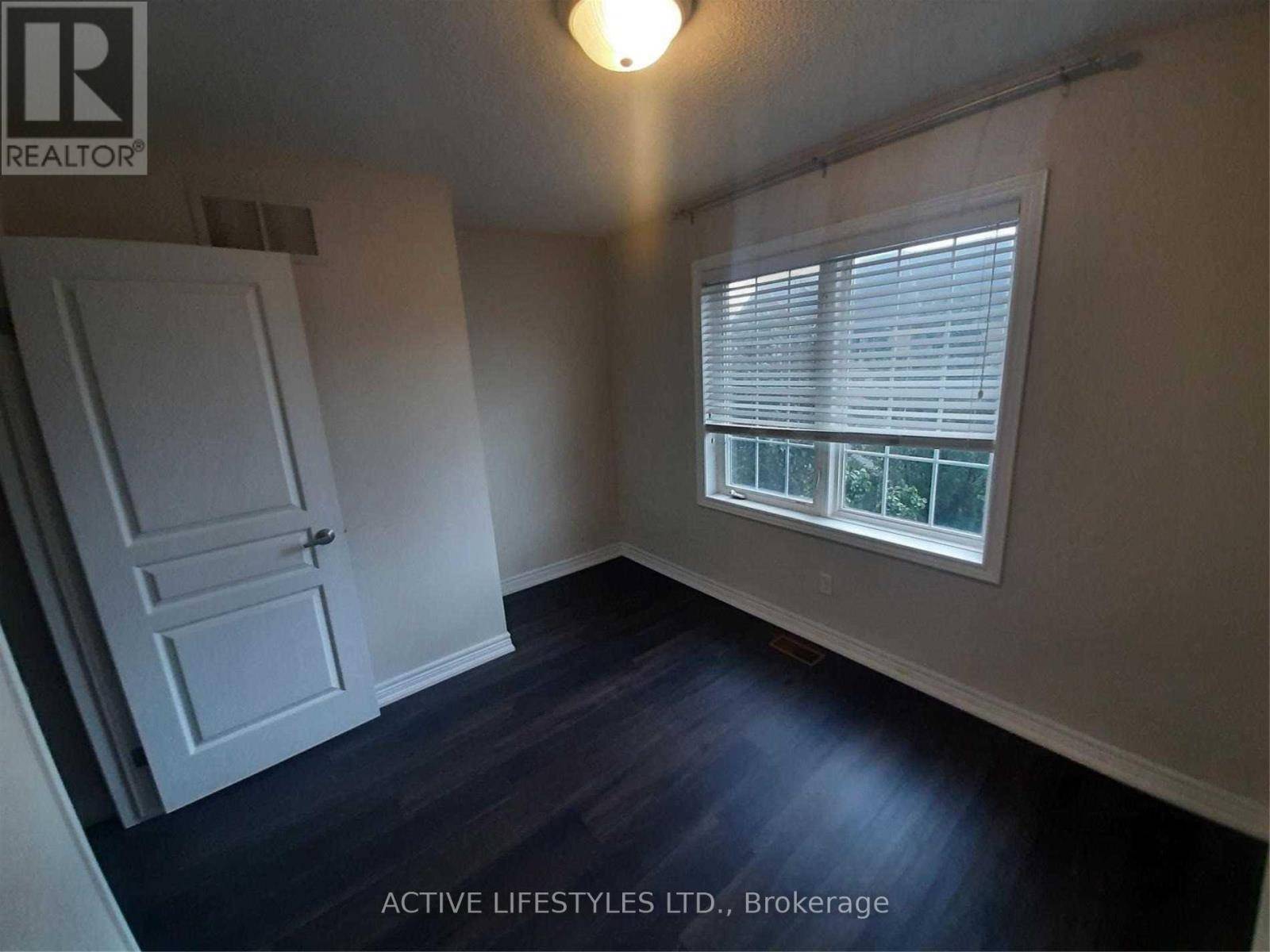 Burlington (shoreacres), ON L7L0E2,626 GARIBALDI COMMON CLOSE