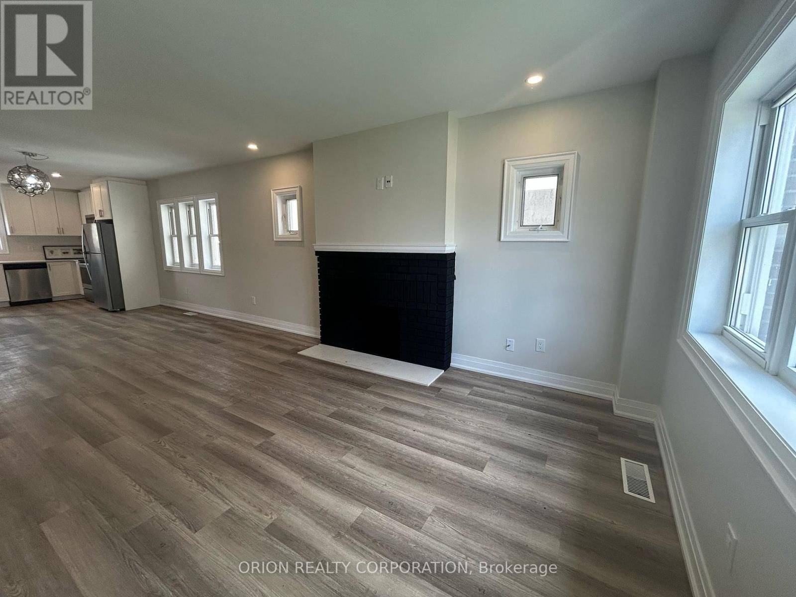 Mississauga (lakeview), ON L5E2M5,1016 Haig BLVD #Upper