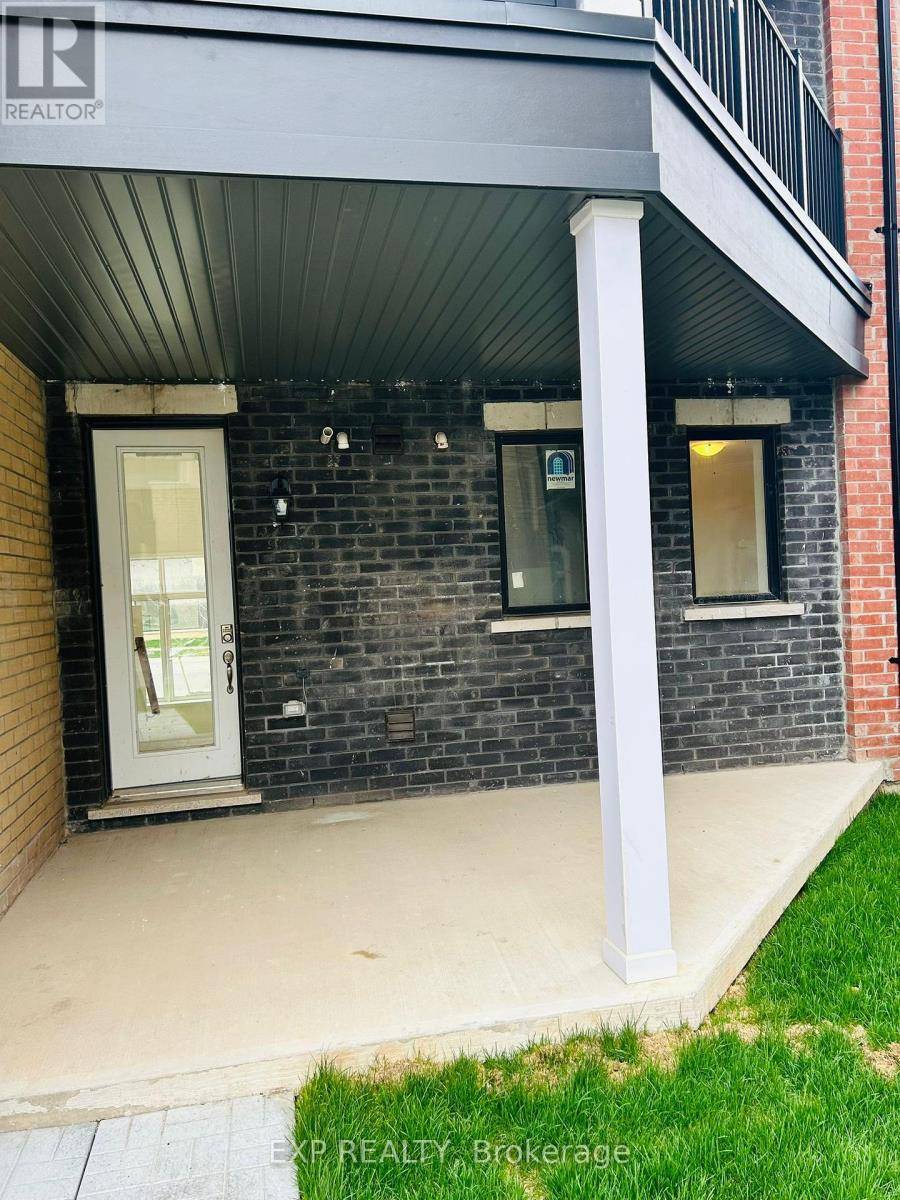Oakville (go Glenorchy), ON L6H0Z5,3 Marvin AVE #Unit 1
