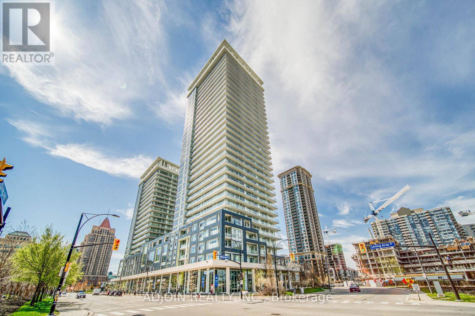 Mississauga (city Centre), ON L5B0G7,360 Square one DR #3010
