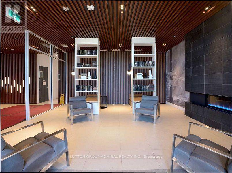 Oakville (ro River Oaks), ON L6H3R6,297 Oak Walk DR #604