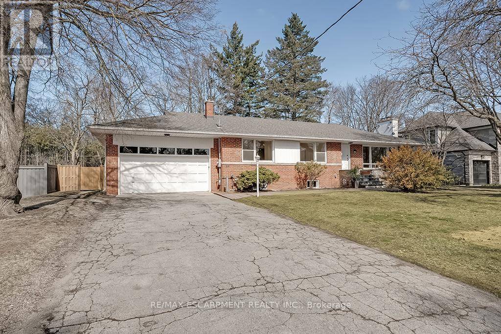 Oakville (fd Ford), ON L6J2G5,2063 GLENFOREST CRESCENT