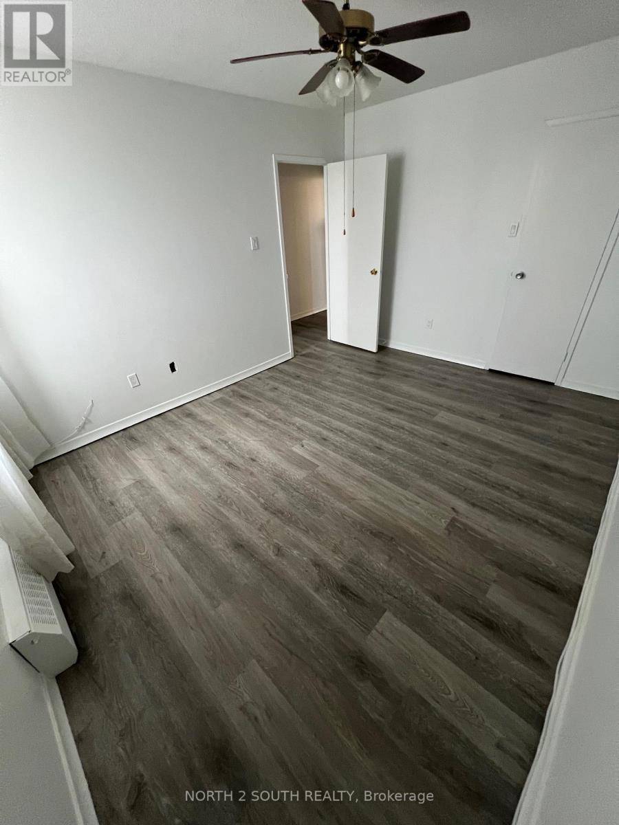 Mississauga (applewood), ON L4Y3A7,3145 Queen Frederica DR #801