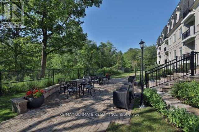 Oakville (ga Glen Abbey), ON L6M0T4,2300 Upper Middle RD West #103