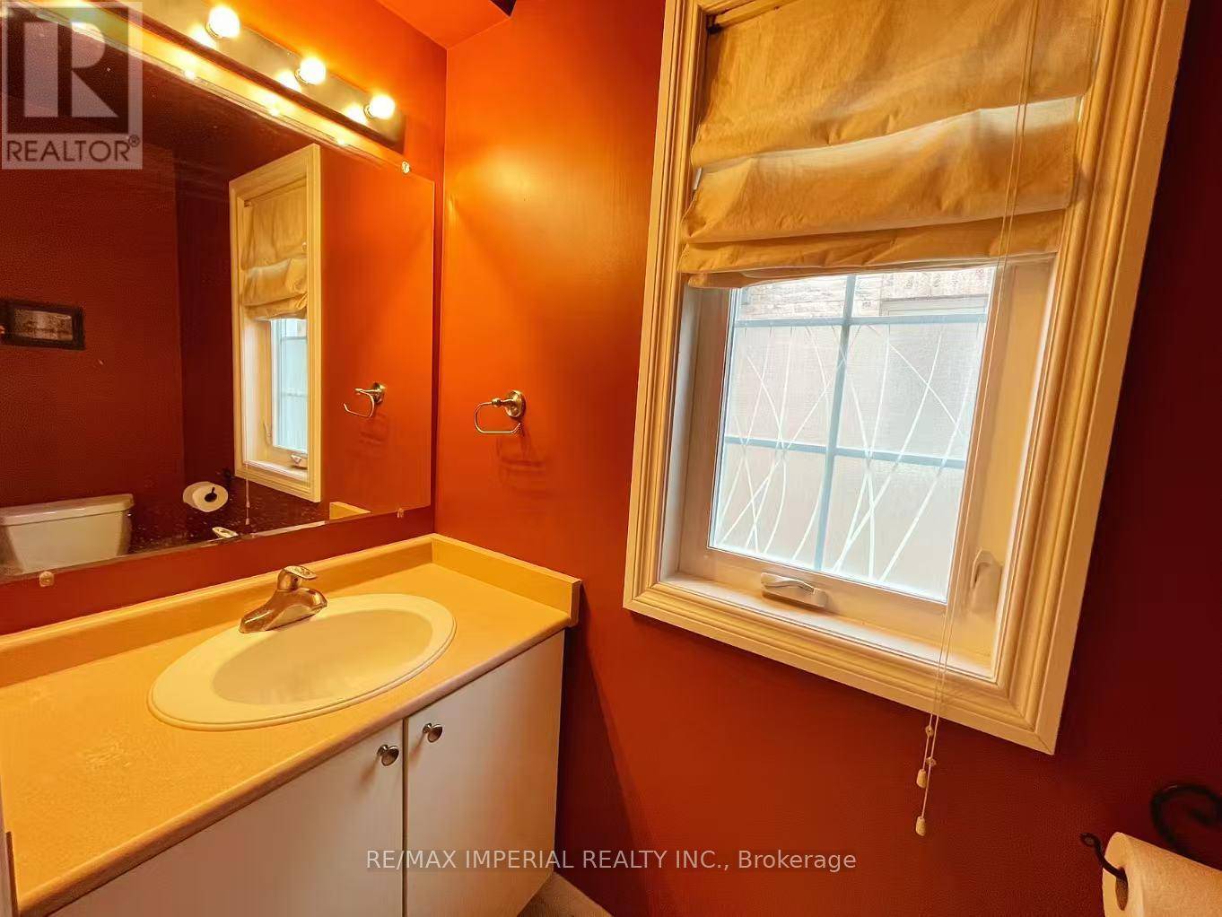 Mississauga (central Erin Mills), ON L5M6A9,2955 Thomas ST #53, Lower