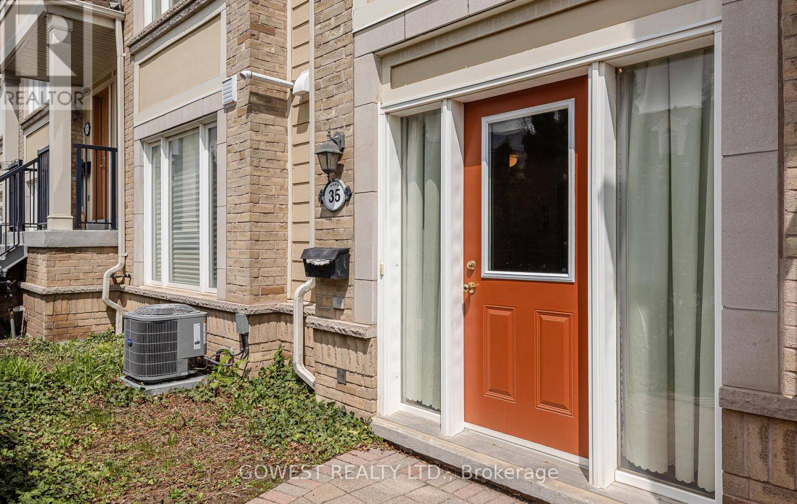Mississauga (churchill Meadows), ON L5M8C8,4965 Southampton DR #35