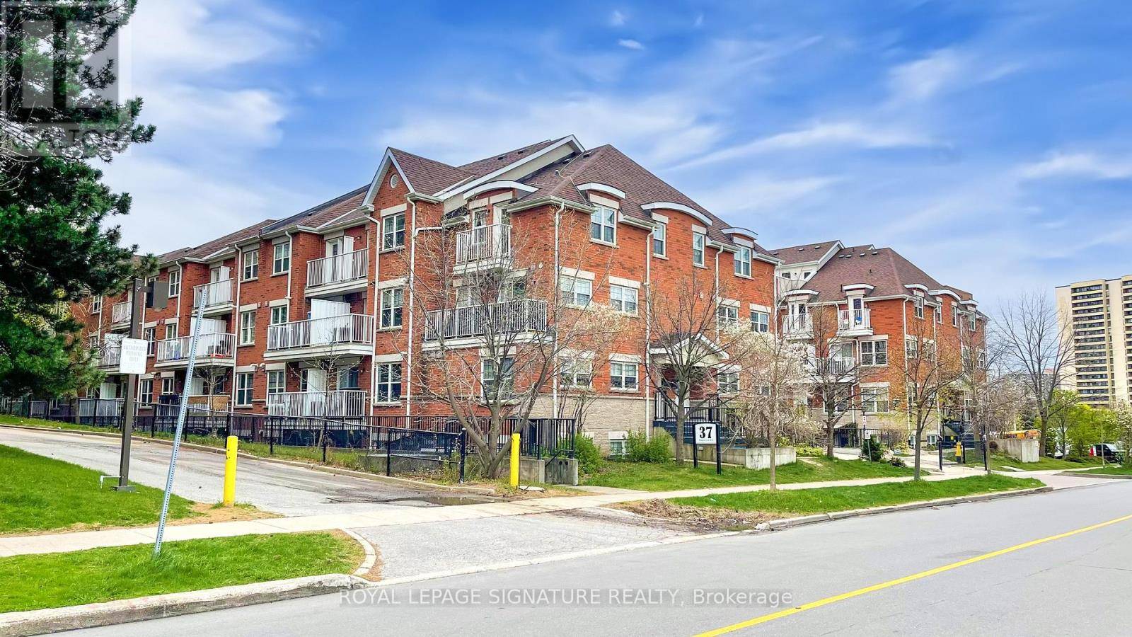 Toronto (york University Heights), ON M3J1K7,37 Four Winds DR #63