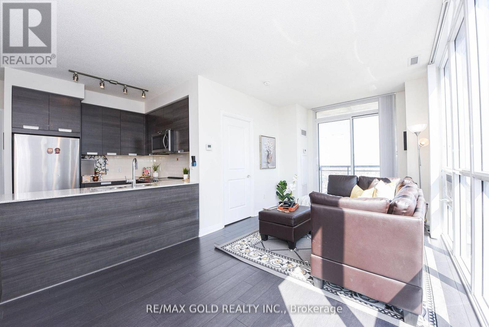 Mississauga (hurontario), ON L5R0G6,5033 Four Spring AVE North #1919