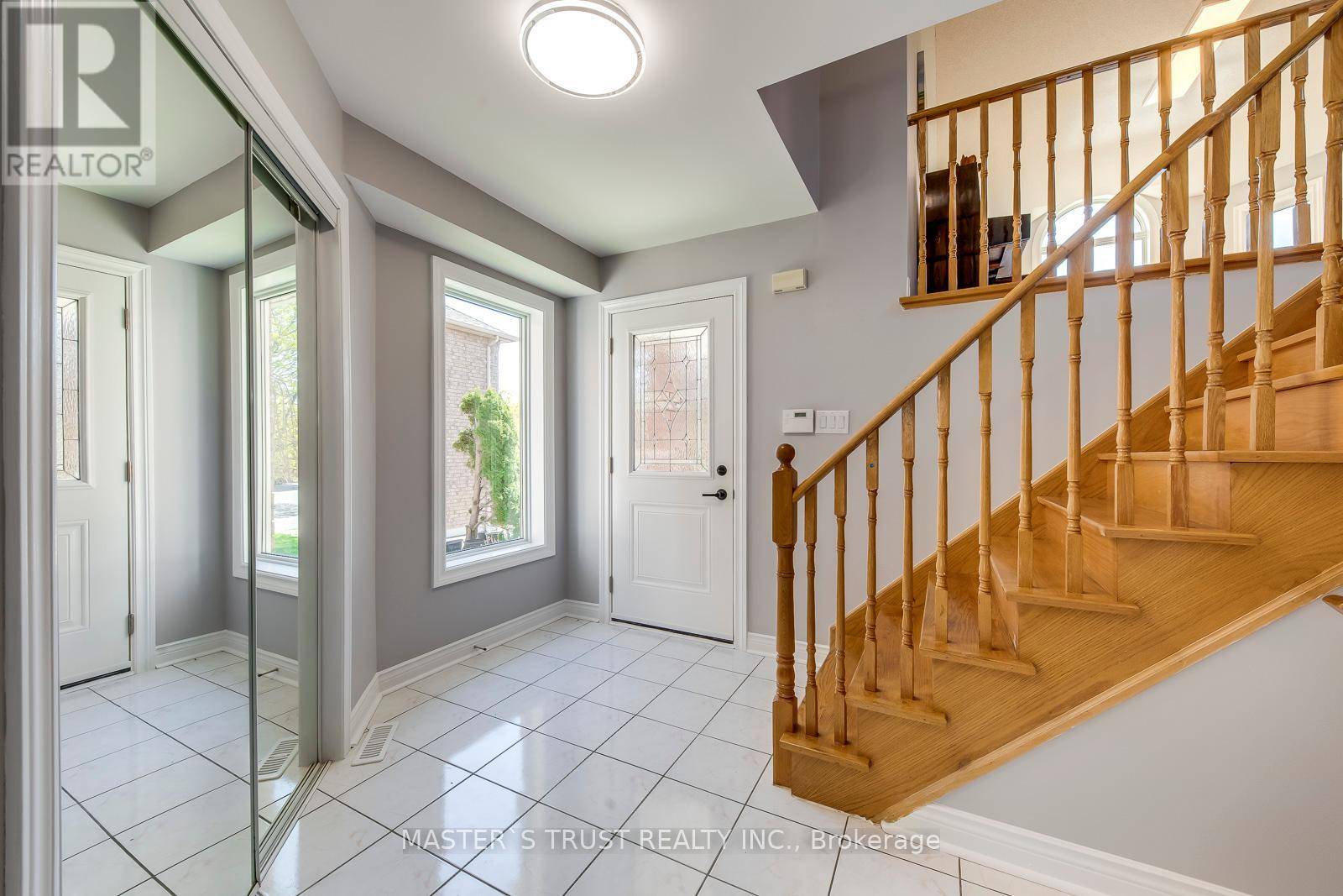 Mississauga (east Credit), ON L5V1Y8,5375 FASDON COURT