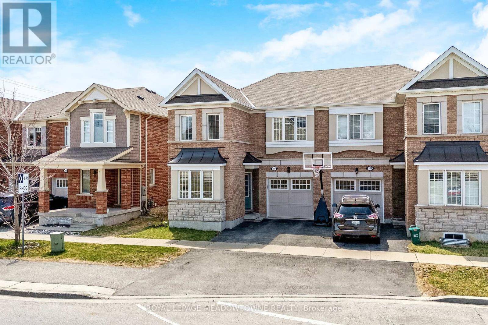 Milton (co Coates), ON L9T2Y4,307 YATES DRIVE