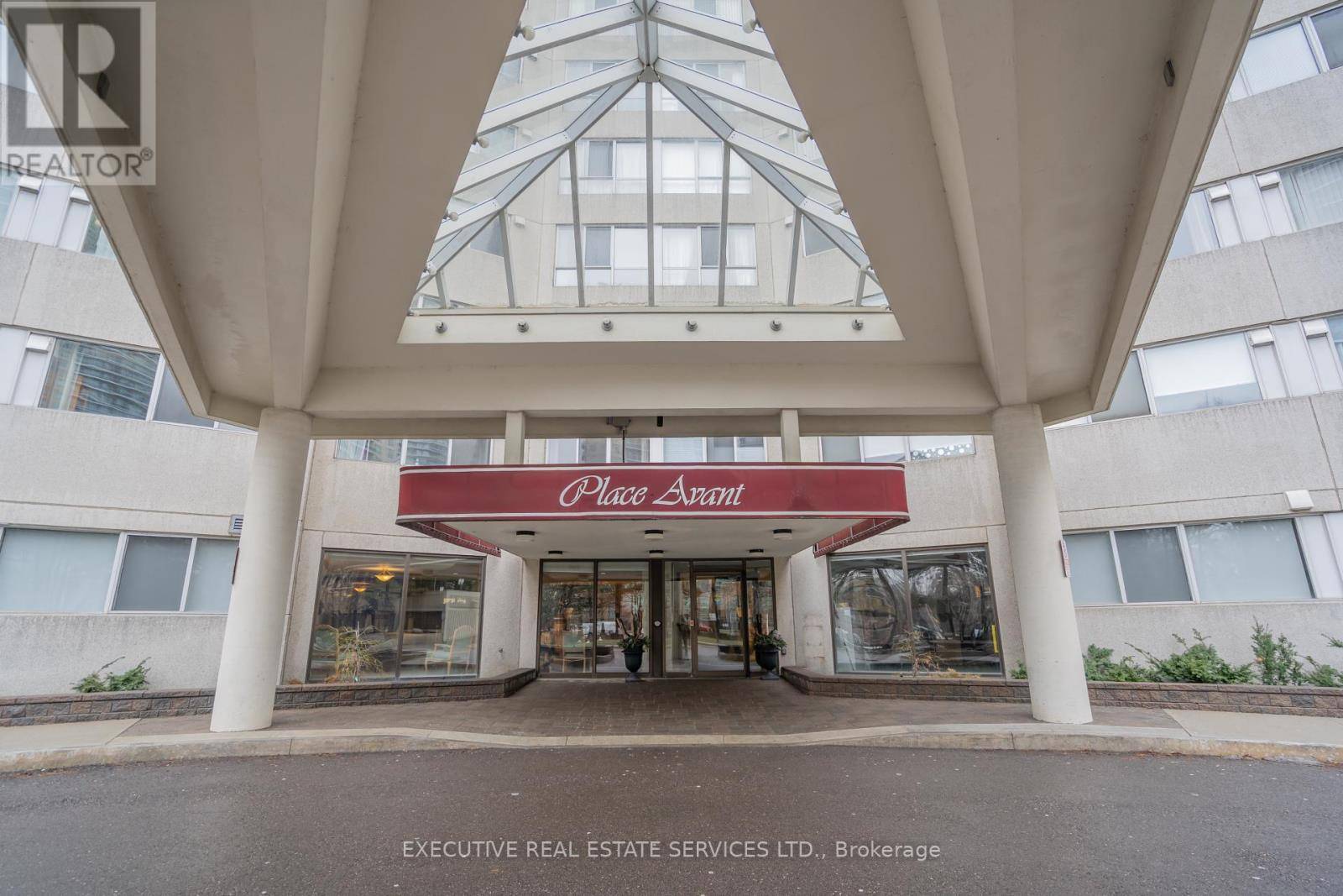 Mississauga (mississauga Valleys), ON L5A4B8,3700 Kaneff CRES #508