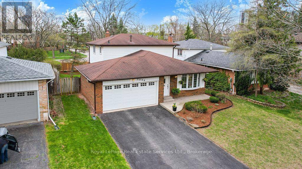 Oakville (br Bronte), ON L6L1K6,2086 THORNLEA DRIVE